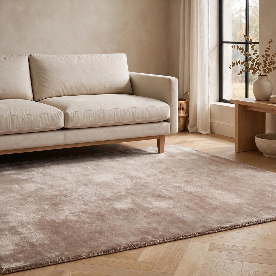 Dusty Rose Silky Viscose Rug – Handmade Silk-Look Handloom Carpet, Bhadohi India