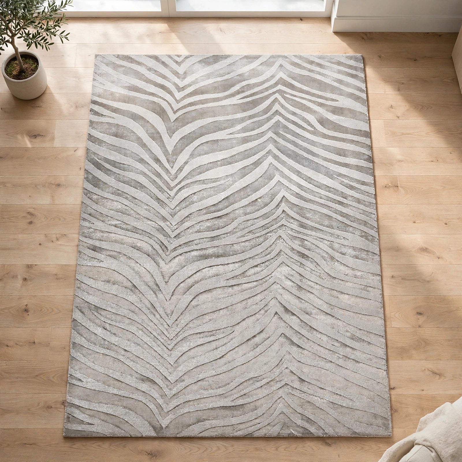 Grey Viscose Rug – Handmade Handloom Carpet, Bhadohi India