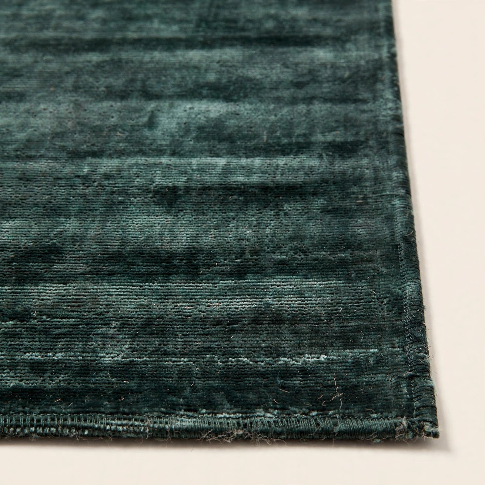 Graphite Viscose Rug – Handmade Handloom Carpet, Bhadohi India