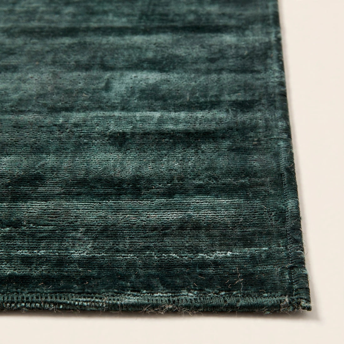 Graphite Viscose Rug – Handmade Handloom Carpet, Bhadohi India