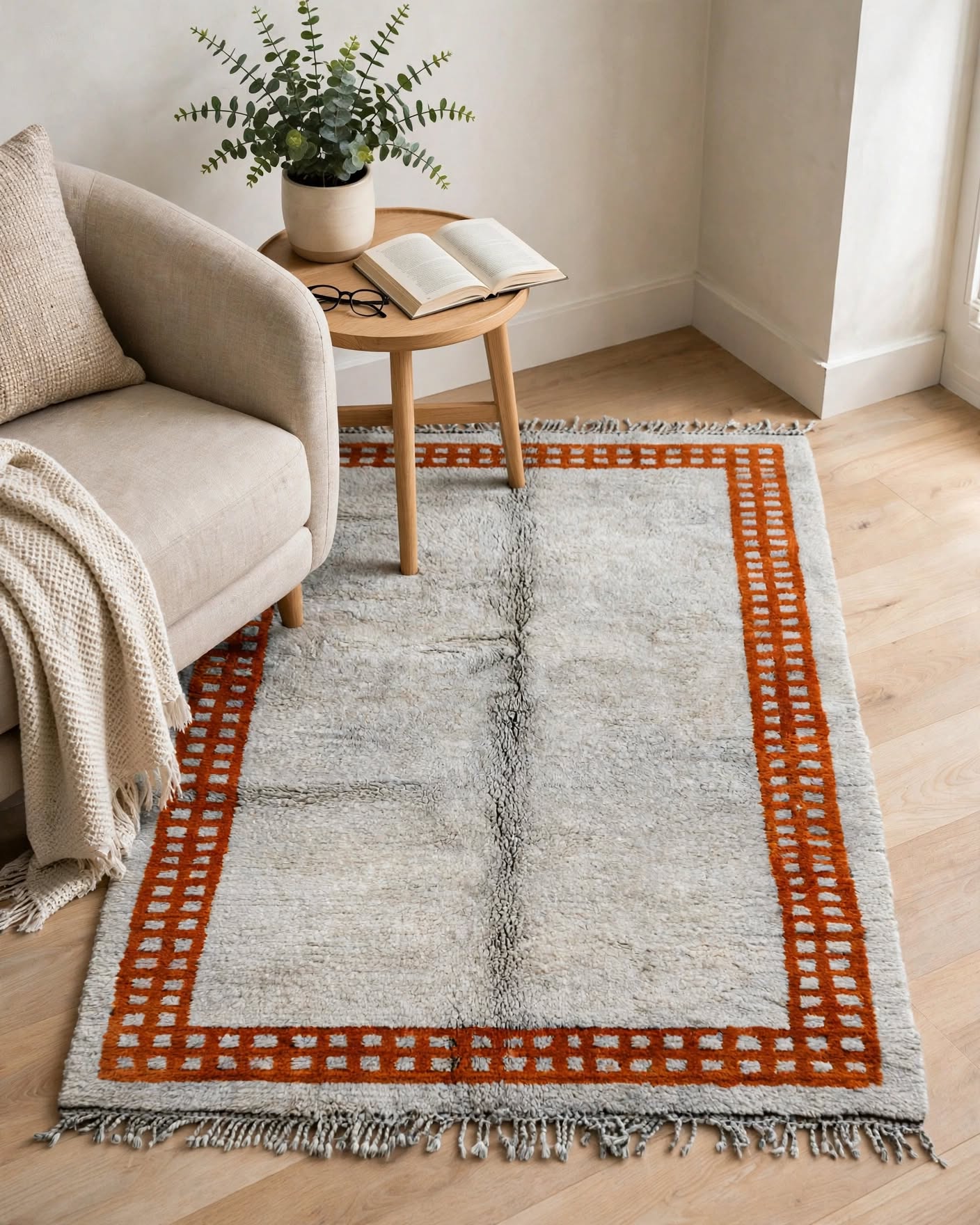 Cream Ivory Moroccan Berber Wool Rug with Sunset Orange Border, handmade in Bhadohi India – border detail