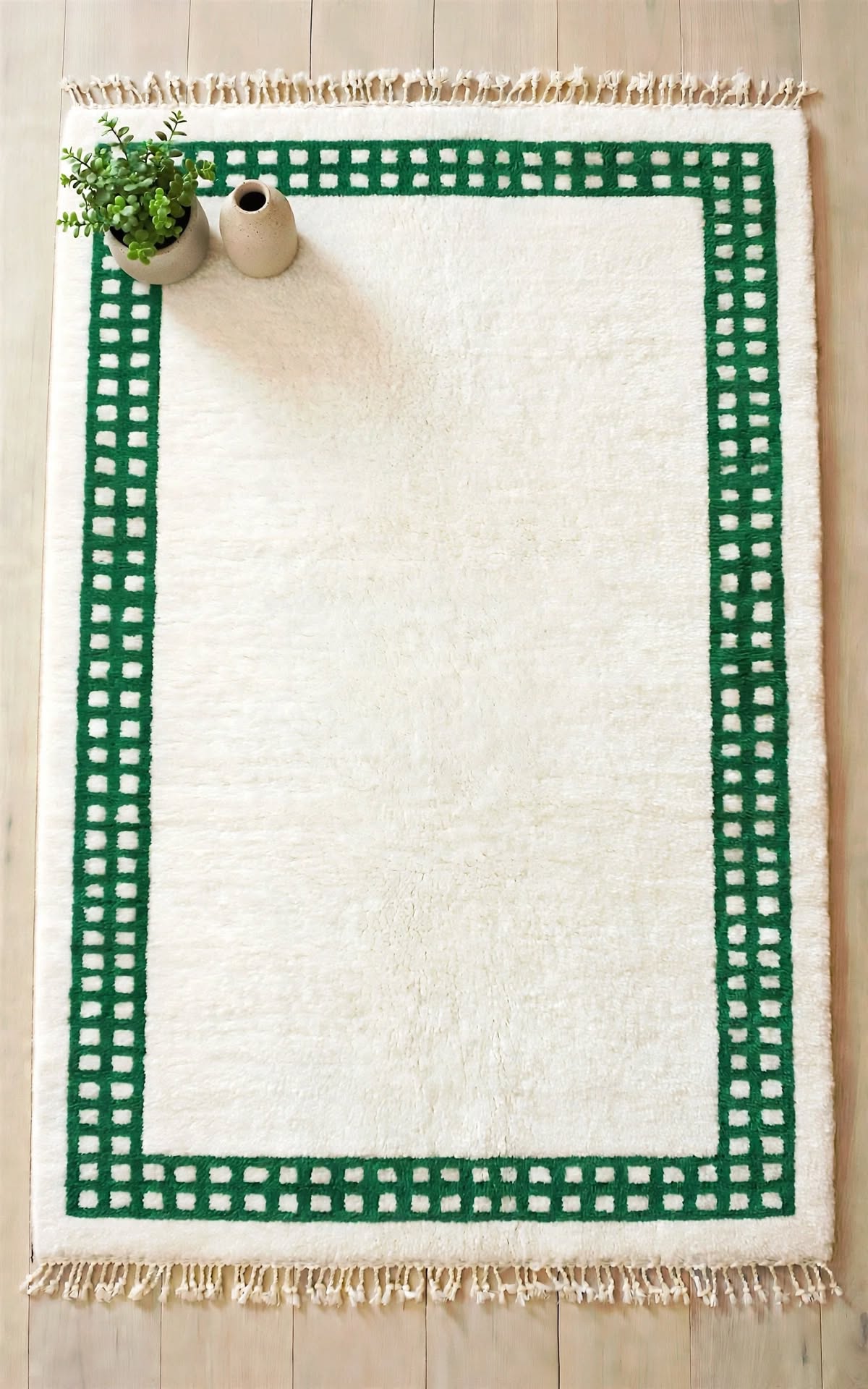Cream Ivory Moroccan Berber Wool Rug with Emerald Green Border, handmade in Bhadohi India – photo 5