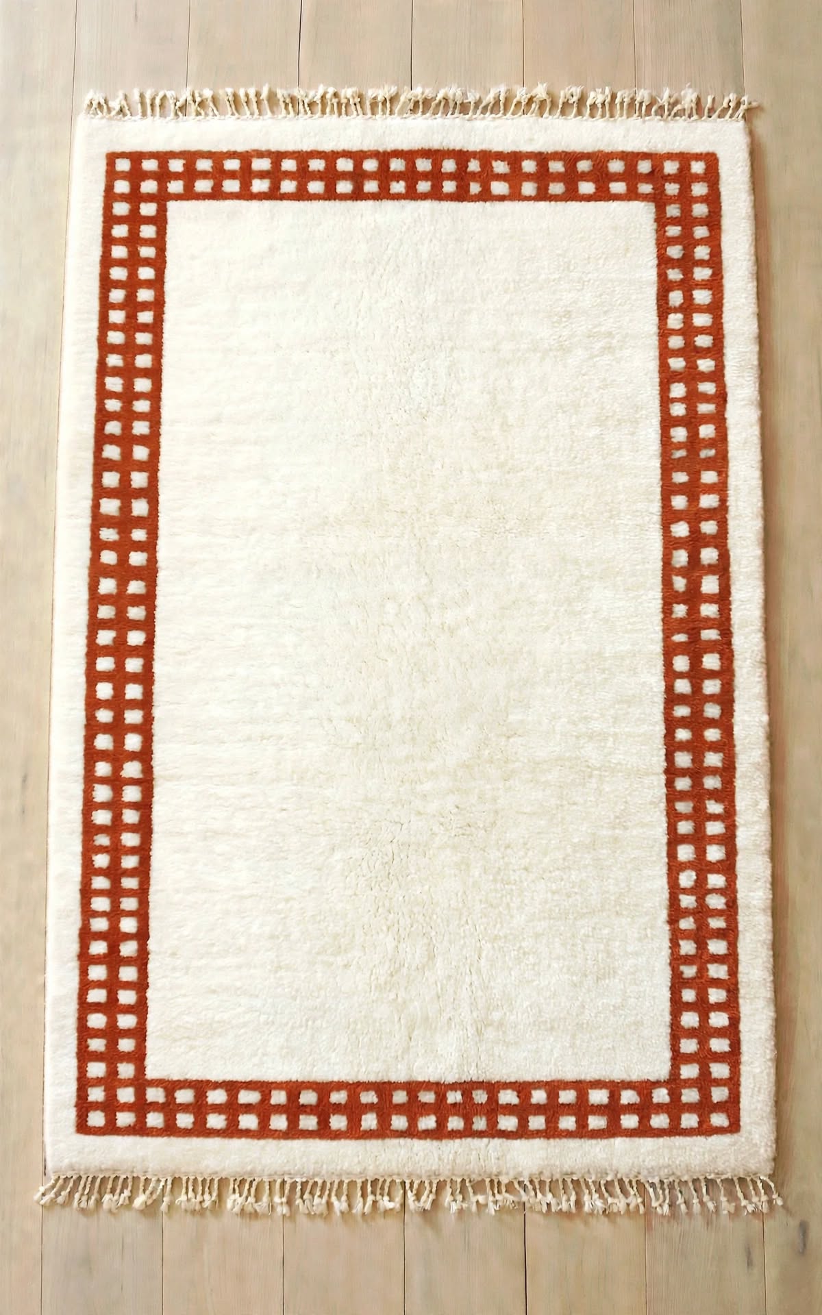 Cream Ivory Moroccan Berber Wool Rug with Terracotta Rust Border, handmade in Bhadohi India – photo 5