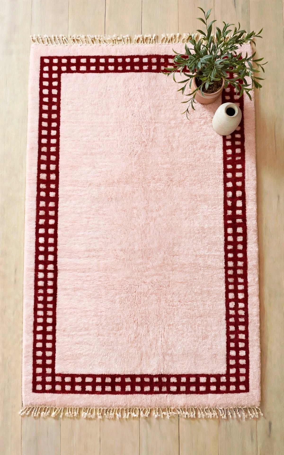 Soft Dusty Pink Moroccan Berber Wool Rug with Magenta Border, handmade in Bhadohi India – photo 3