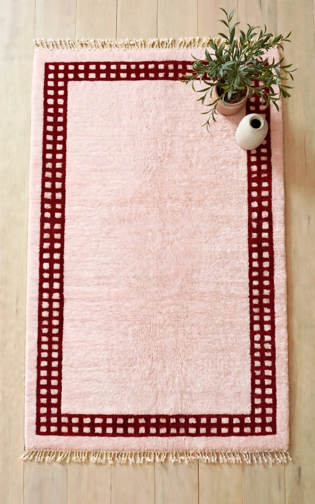 Soft Dusty Pink Moroccan Berber Wool Rug with Magenta Border, handmade in Bhadohi India – photo 3