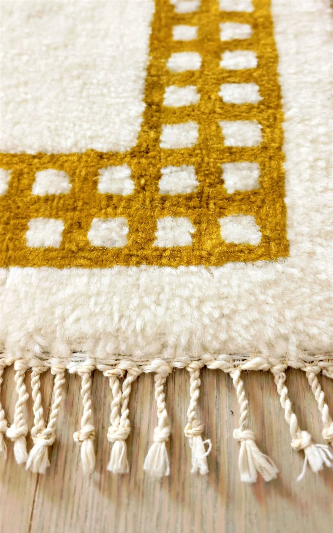 Cream Ivory Moroccan Berber Wool Rug with Mustard Yellow Border, handmade in Bhadohi India – photo 5
