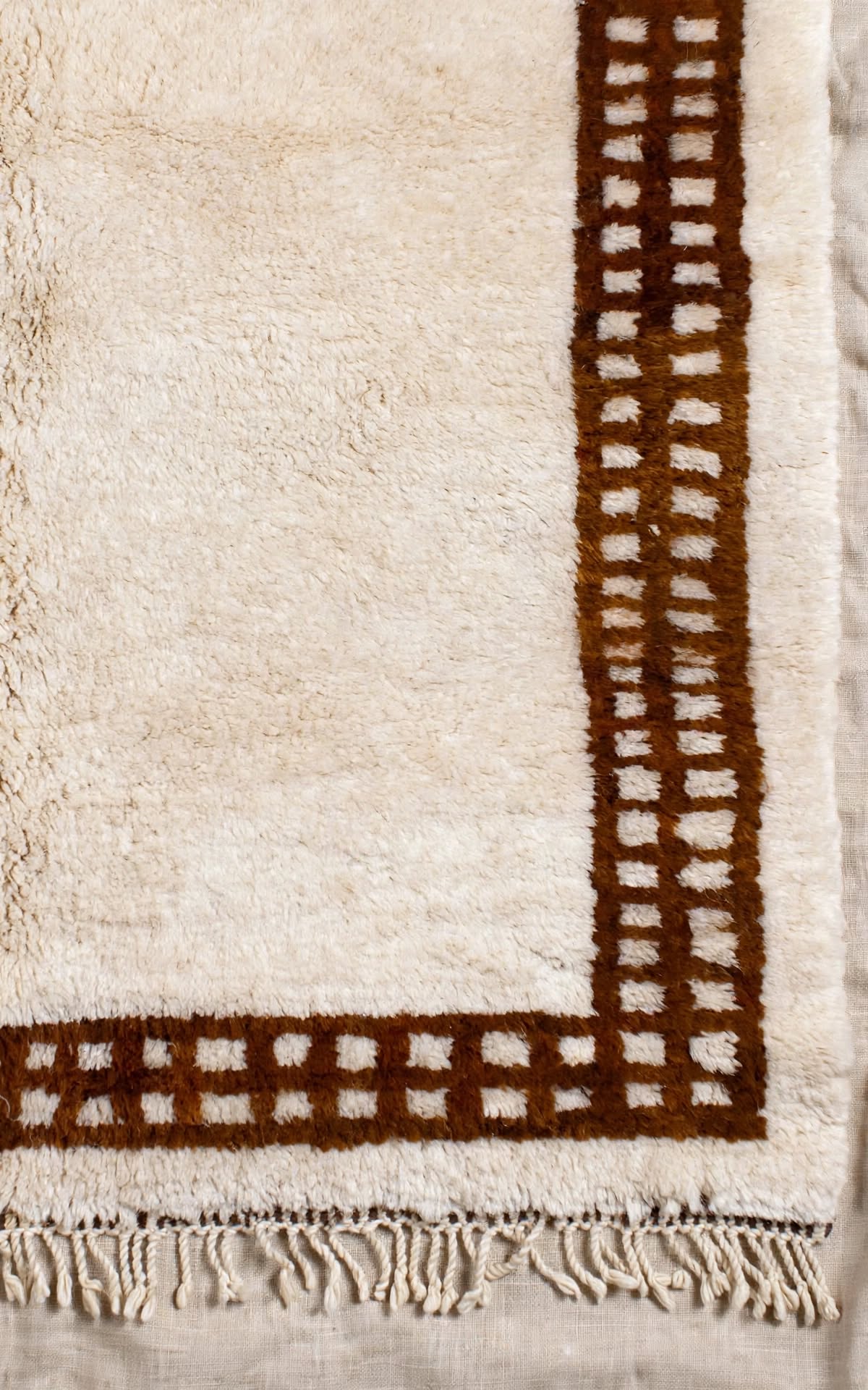 Cream Ivory Moroccan Berber Wool Rug with Terracotta Rust Border – Design 2, handmade in Bhadohi India – photo 7