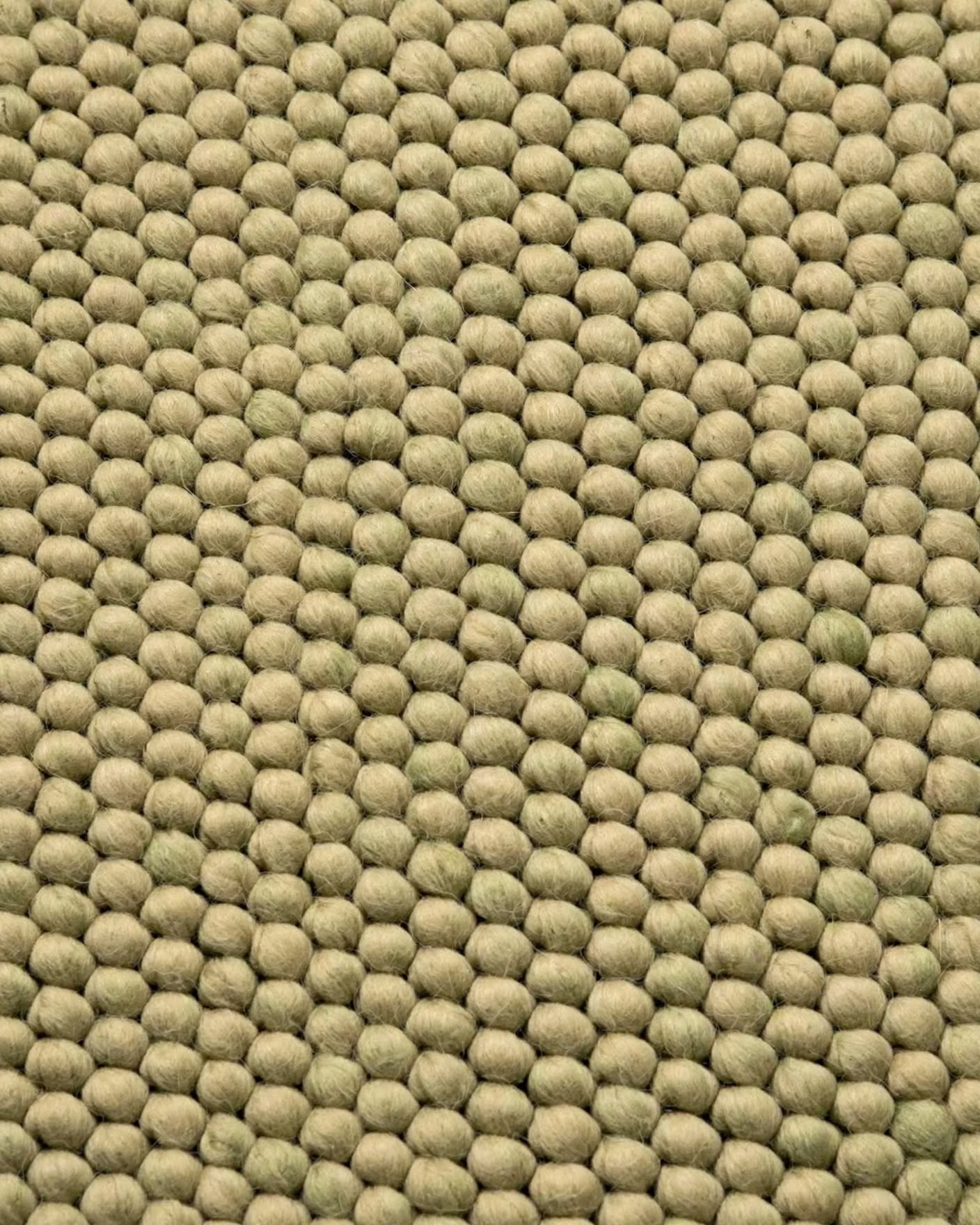 Sage Green Chunky Wool Area Rug, handmade in Bhadohi India – photo 2
